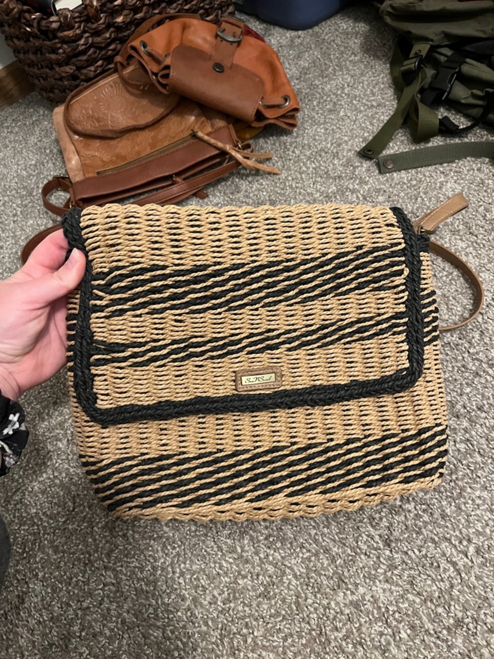 Super cute woven purse